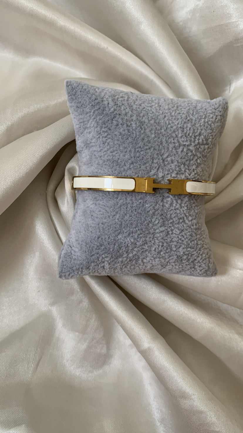 White H Bracelet